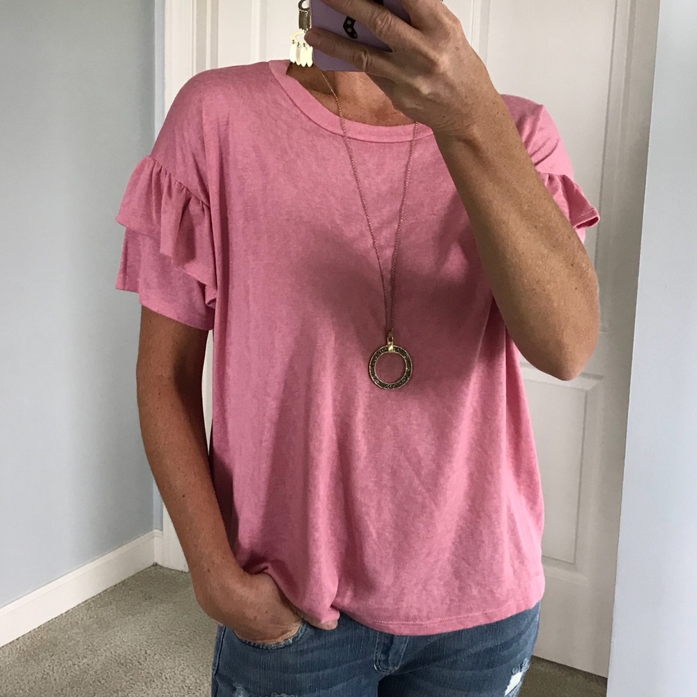 🌸1 SMALL🌸Pink Ruffled Sleeve Top - Picture 5 of 6